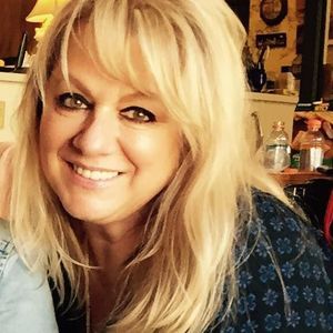 Meet your Posher, Val